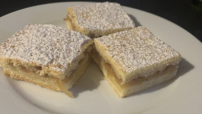 Cukrářské jablečné řezy