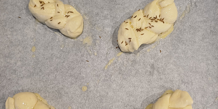 Malé housky nebo rohlíčky