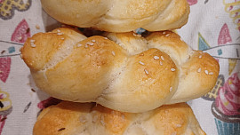 Malé housky nebo rohlíčky