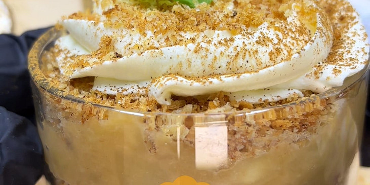 Aeblekage - dánský jablečný dezert