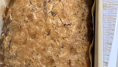 Bábovka se strouhanými jablky