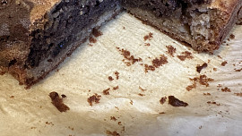 Bábovka se strouhanými jablky