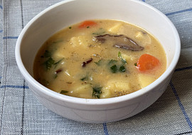 Bramborová polévka z jednoho hrnce