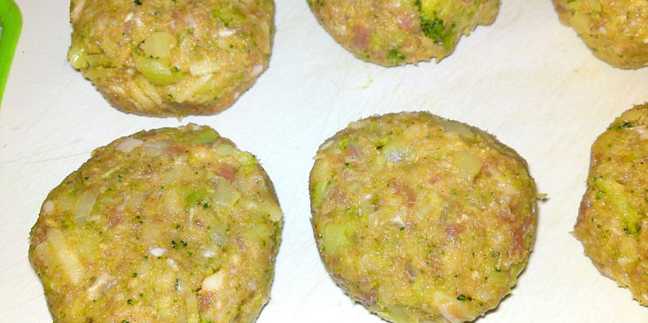 Brokolicové karbanátky