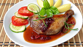 Kuře na brusinkách Kuře na brusinkách