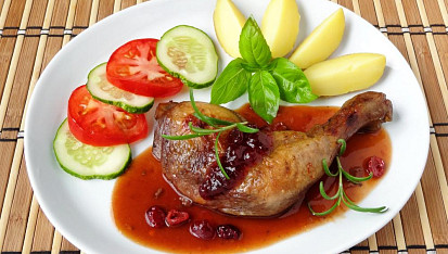 Kuře na brusinkách