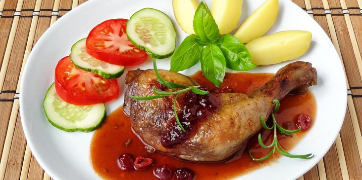 Kuře na brusinkách