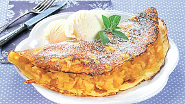 Palačinky s dušenými jablky Palačinky s dušenými jablky