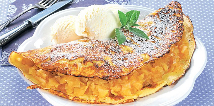 Palačinky s dušenými jablky