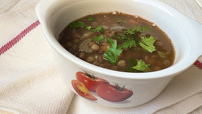 Pikantní čočková polévka se zeleninou