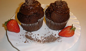 Čokoládové cupcakes s čokoládovo-vínovým krémem