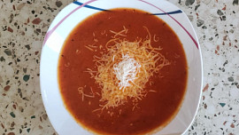Krémová rychlá rajčatová polévka