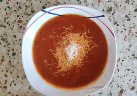 Krémová rychlá rajčatová polévka