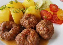 Kuřecí mleté kuličky s jablkem z horkovzdušné fritézy