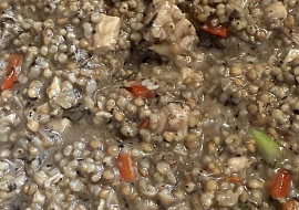 Kuskus s restovanou zeleninou a tuňákem