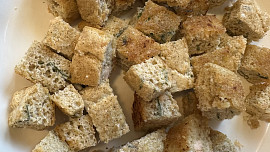 Piškotový svítek do polévky