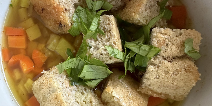 Piškotový svítek do polévky