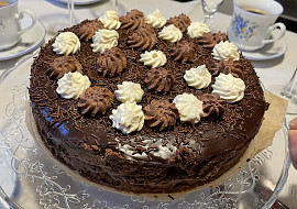 Pravý pařížský dort s krájecí polevou