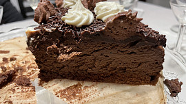 Pravý pařížský dort s krájecí polevou