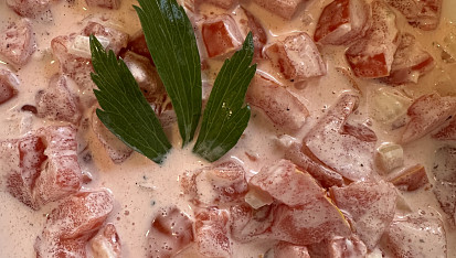 Rajčatový salát s majonézou