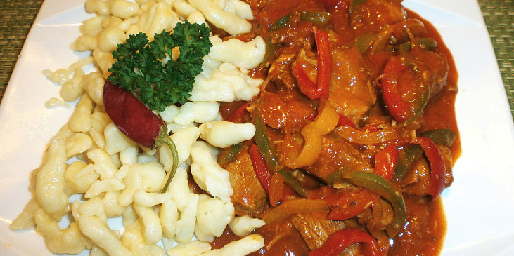 Slovenský skopový guláš