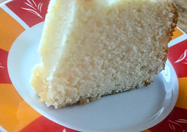 Výborná bábovka se zakysanou smetanou