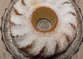 Výborná bábovka se zakysanou smetanou