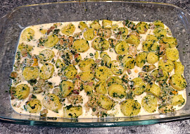 Zapečené gnocchi s kuřecím masem a špenátem