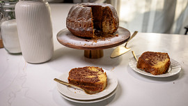 Bábovka s vaječným koňakem