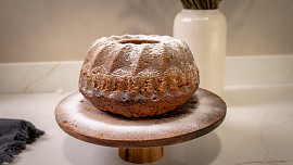 Bábovka s vaječným koňakem