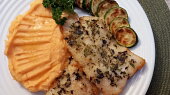 Grónský halibut s restovanou cuketou