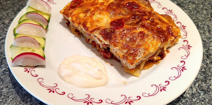 Bramborový koláč "Co dům dá"