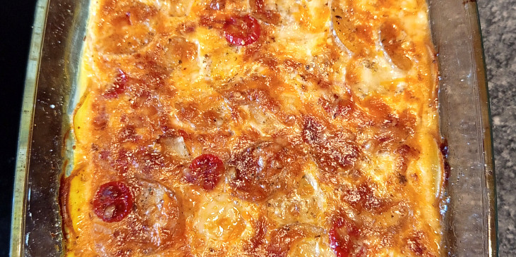 Bramborový koláč "Co dům dá"