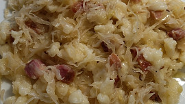 Halušky s kysaným zelím