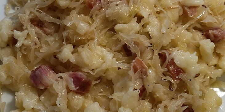 Halušky s kysaným zelím