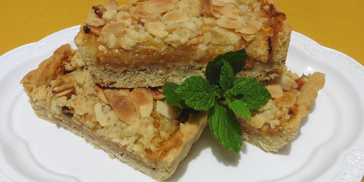 Linecký koláč s jablky a mrkví