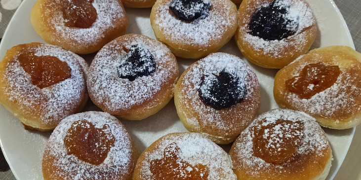 Masopustní šišky (univerzální těsto na koblihy, vdolky a šišky)