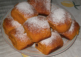 Plněné dýňové buchty