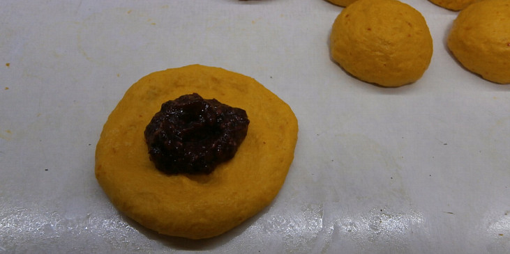 Plněné dýňové buchty