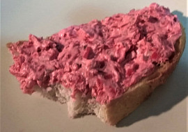 Pomazánka z lučiny a červené řepy