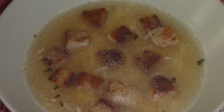 Rychlá česnečka z vody po vaření brambor