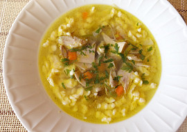 Slepičí polévka s noky