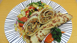 Bramborové placky s masovou náplní