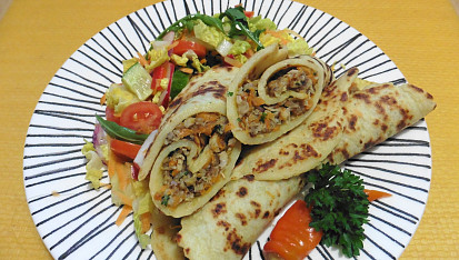 Bramborové placky s masovou náplní