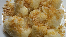 Květák se smaženou strouhankou