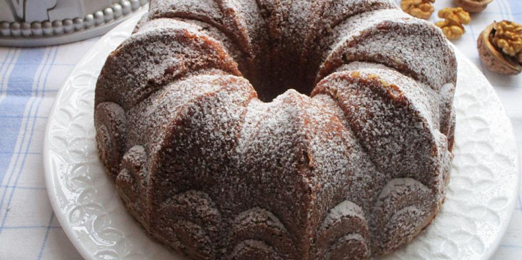 Ořechová hrníčková bábovka