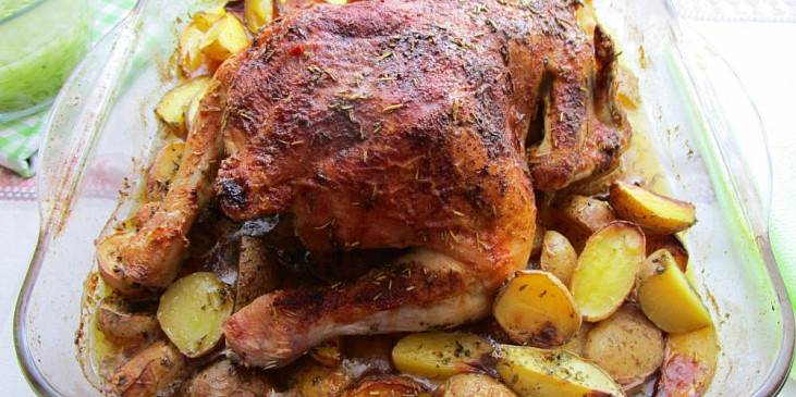 Rozmarýnové kuře na bramborách