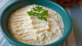 Vajíčková pomazánka na chlebíčky