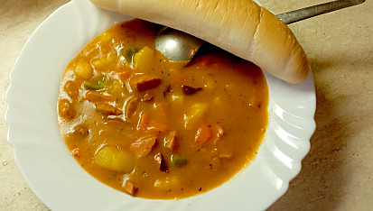 Bramborový guláš s paprikou