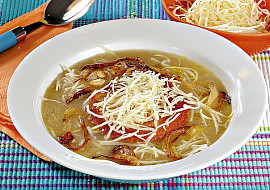 Cibulačka se sýrem